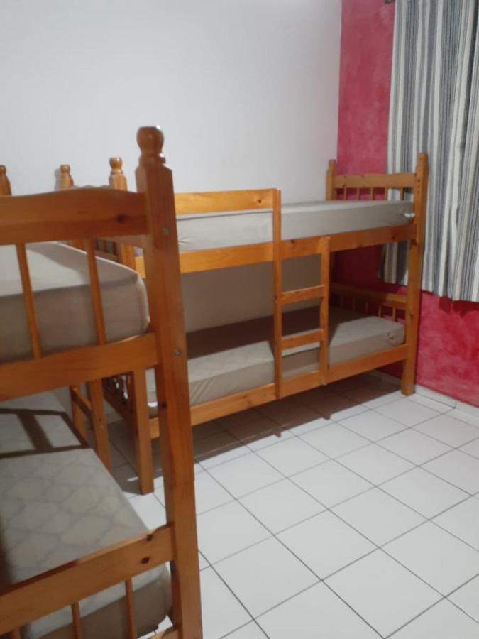 Apartamento Para Temporada กัวรูจา ภายนอก รูปภาพ